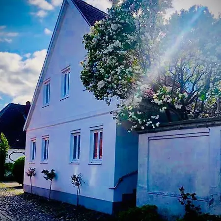 Lillehavn Apartment *